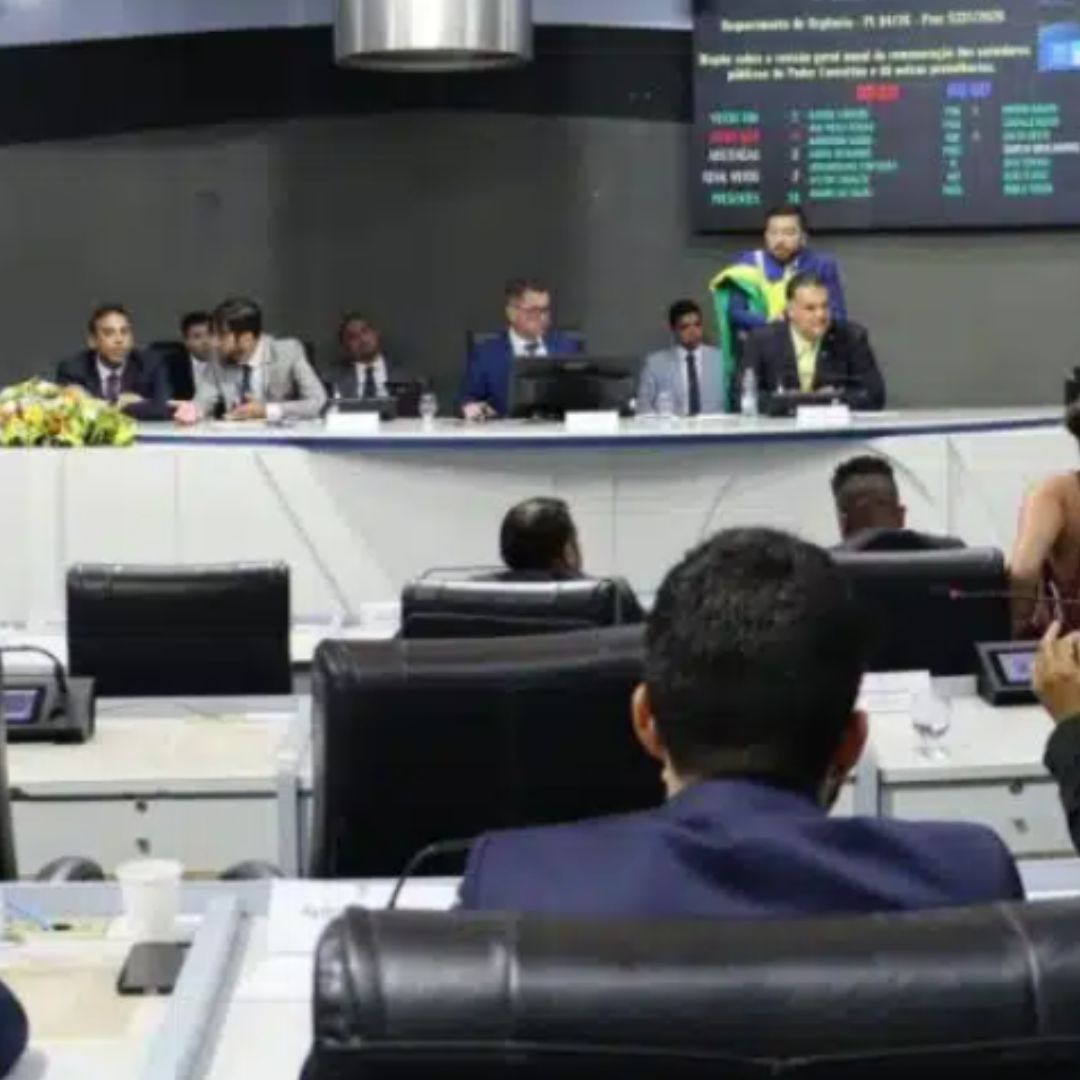 Aprovado reajuste para servidores de Vitória e secretários municipais