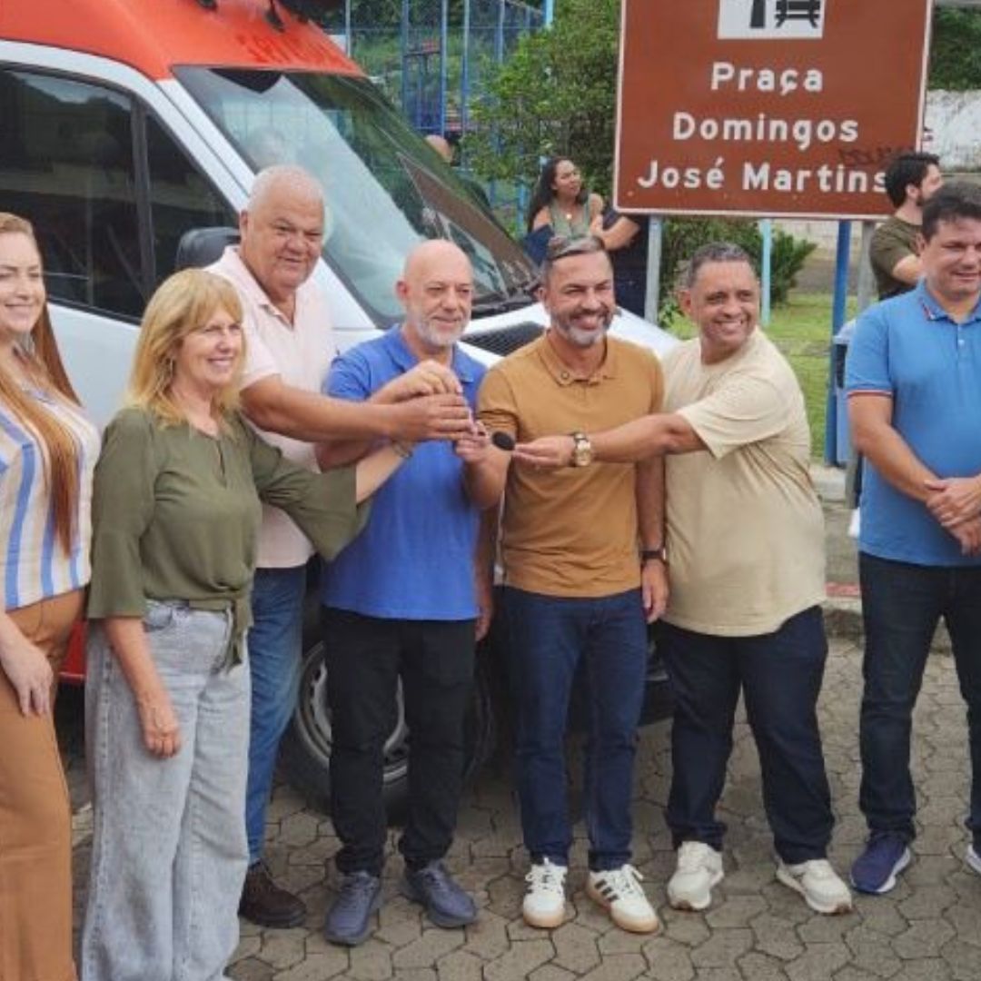 Domingos Martins recebe nova ambulância para Melgaço e avança na implantação da UBS de Alto Paraju