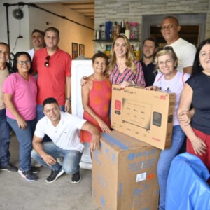Vitória: Casa Feliz e Segura: mais três famílias recebem melhorias habitacionais no bairro Jesus de Nazareth