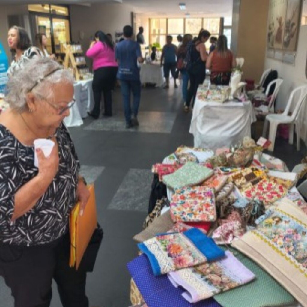Criatividade que gera renda: feira valoriza o empreendedorismo feminino em Vitória
