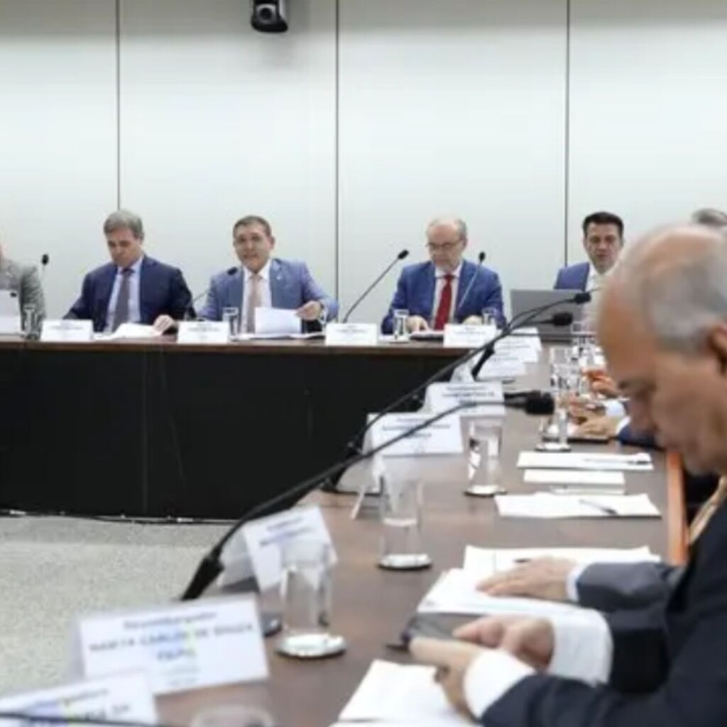 Presidente do TRE-ES participa de encontro nacional do TSE