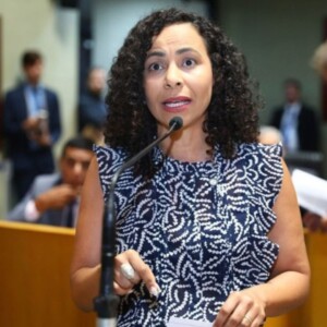 “O direito à terra não é caso de polícia”, diz deputada sobre conflitos moradia