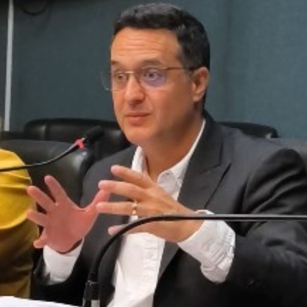 Estado anuncia centro de referência para diabéticos e obesos