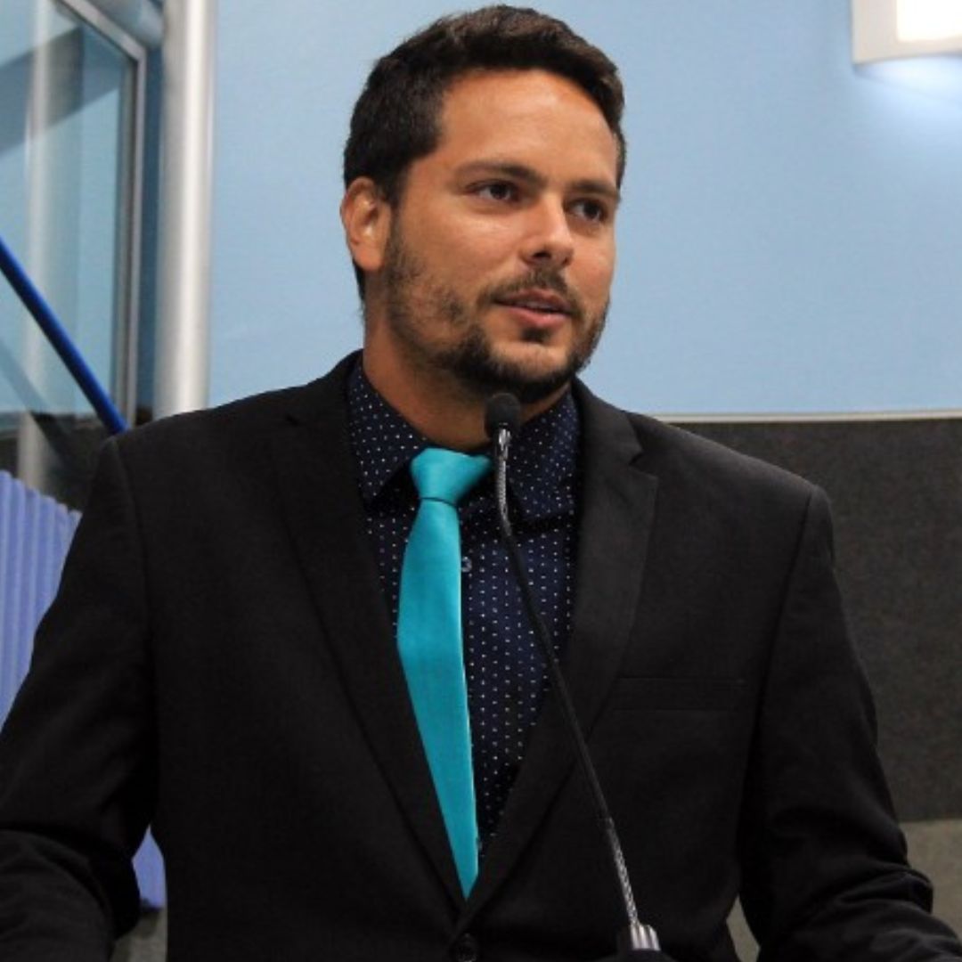 Câmara de Vitória cria Comenda Geovani Silva em homenagem ao atleta