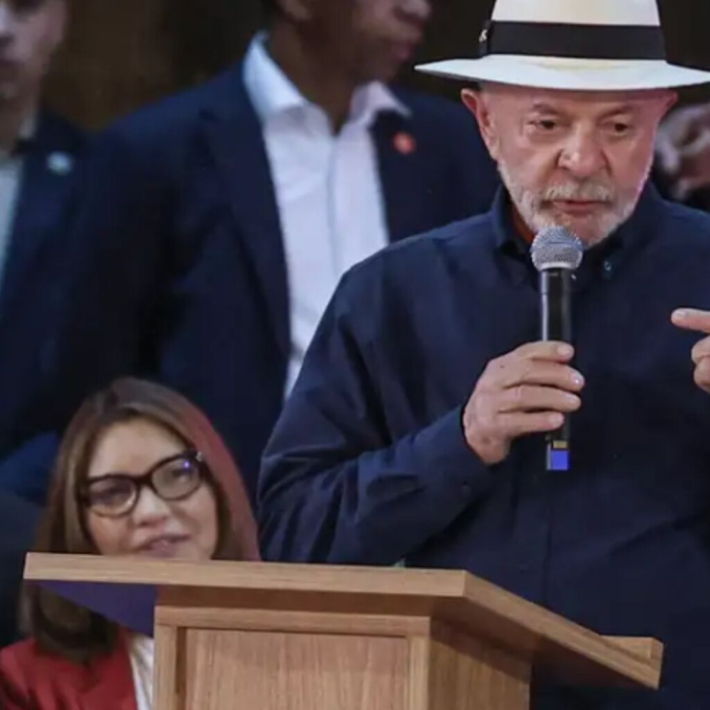 Lula no ES: “Nunca fomos atrás de Lei Daniel Vorcaro para financiar artista”