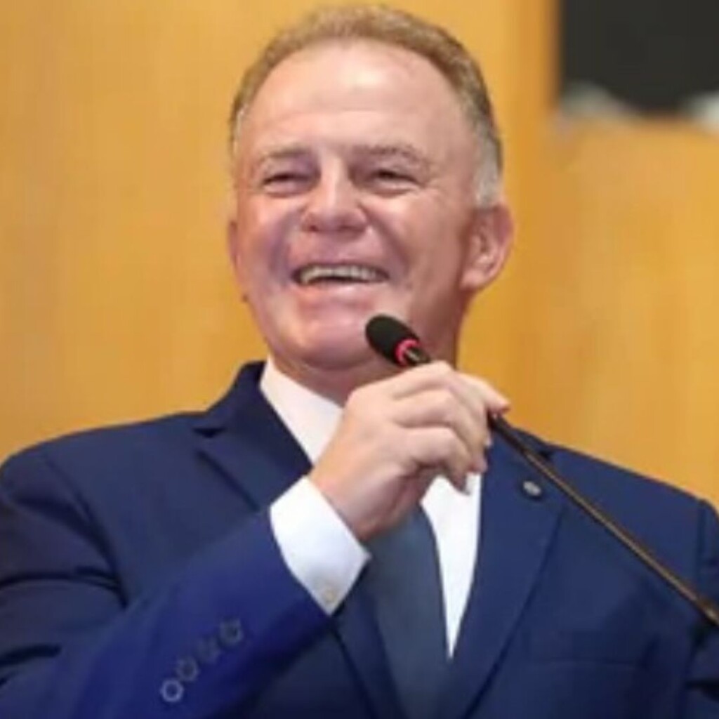 O enigma da segunda cadeira ao Senado