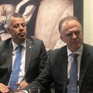 Casagrande lidera nas pesquisas ao Senado; quem será o segundo voto?