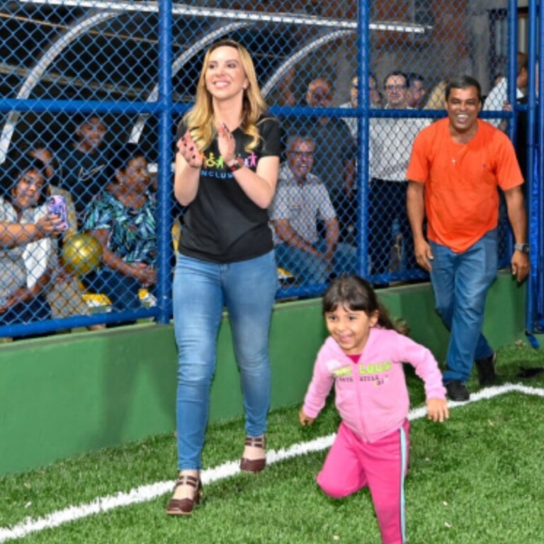 Vitória: Mário Cypreste ganha novo campo de grama sintética